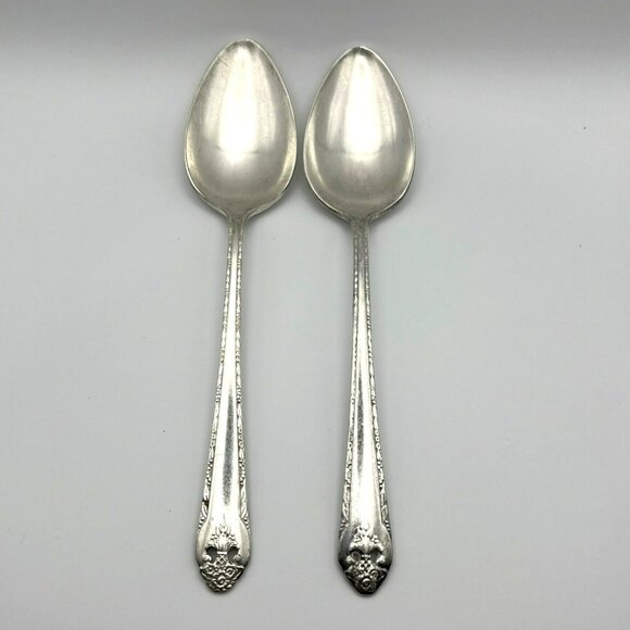 Holmes‎ & Edwards LOVELY LADY Soup Spoons Silverplate Lot of 2 IS Vintage - Picture 2 of 9